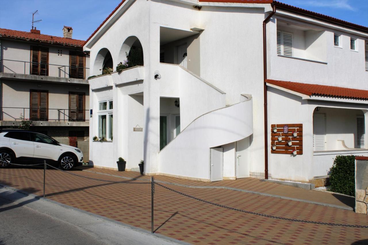 Apartmani B&S Barbat na Rabu ภายนอก รูปภาพ