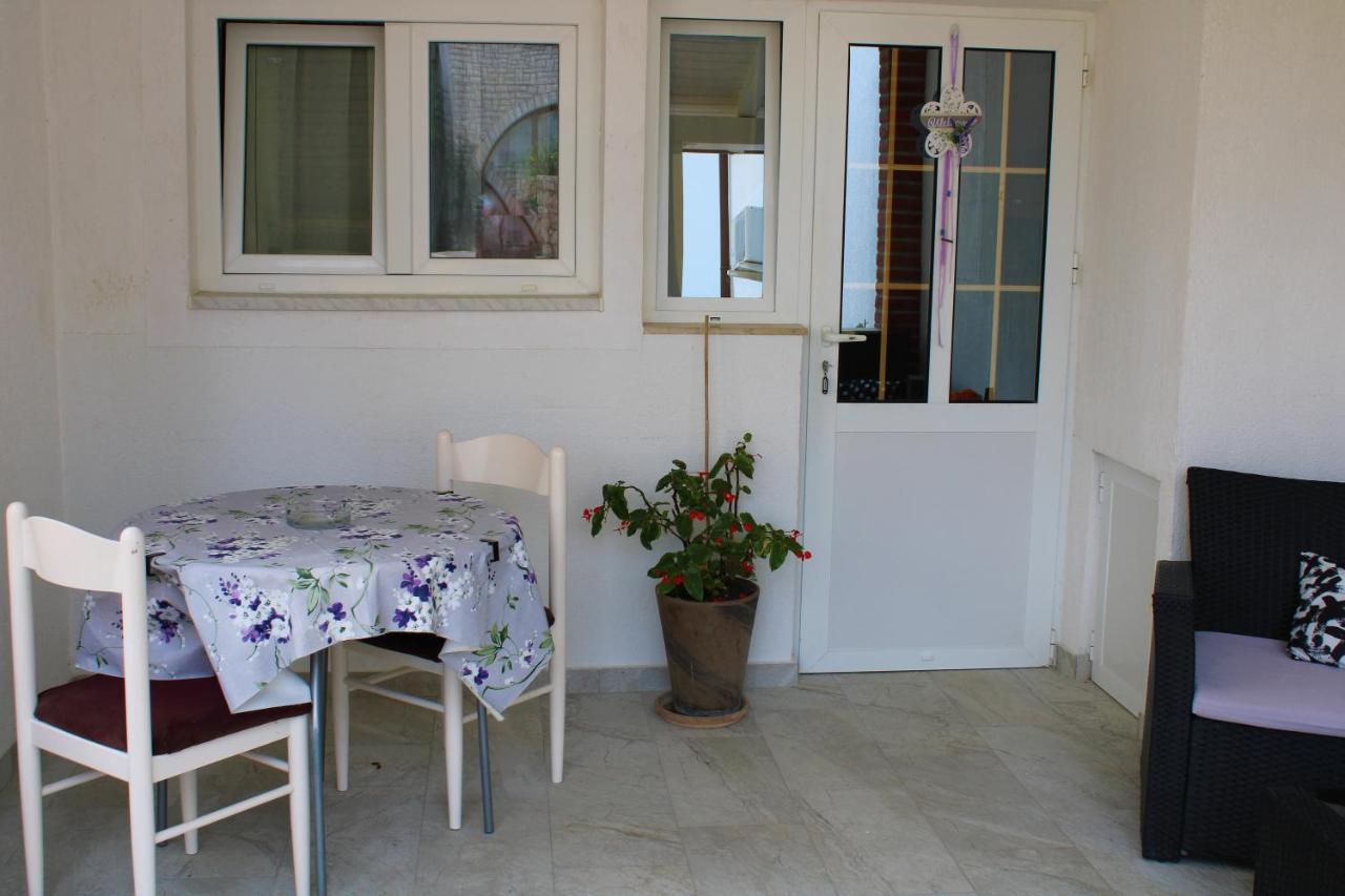 Apartmani B&S Barbat na Rabu ภายนอก รูปภาพ