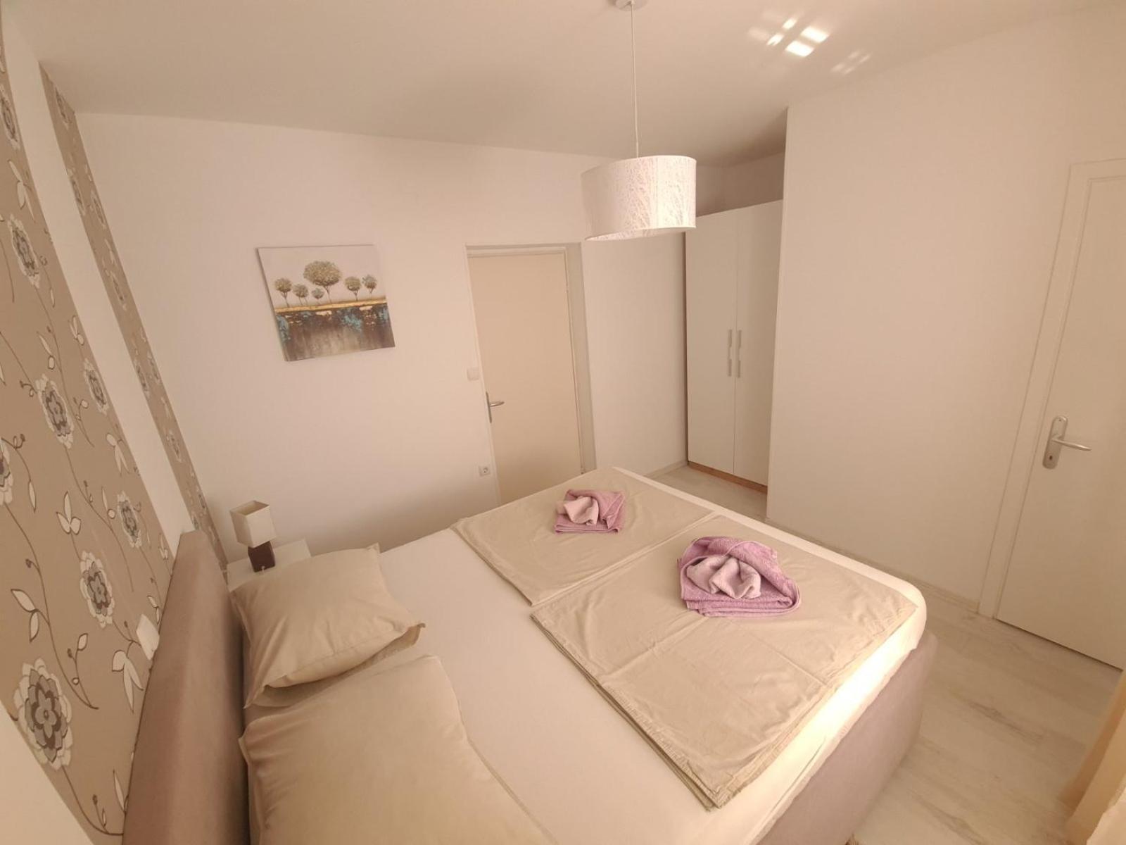 Apartmani B&S Barbat na Rabu ภายนอก รูปภาพ